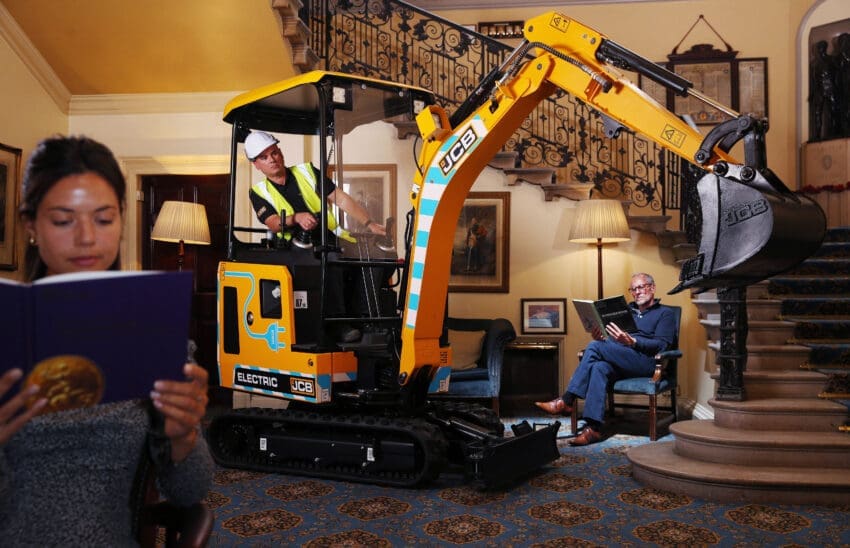 World’s first electric digger wins MacRobert Award for UK engineering innovation