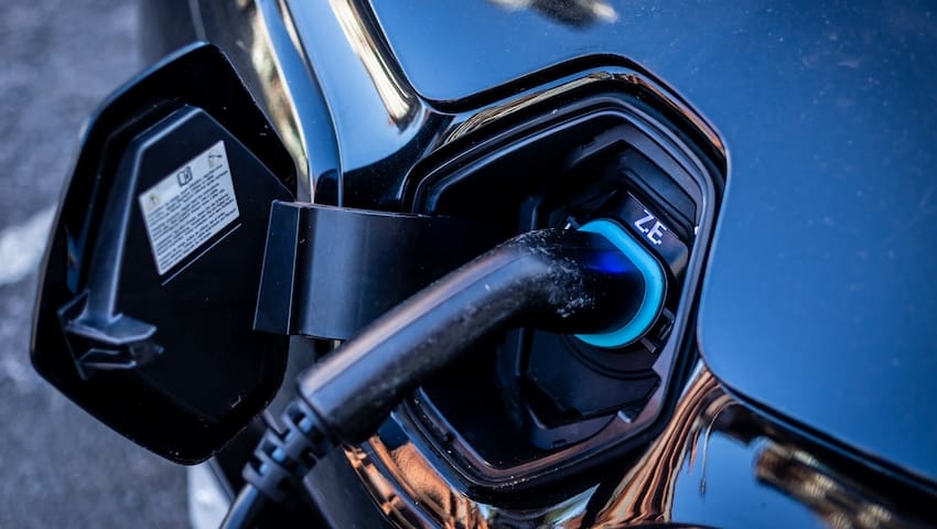 Renault Zoe EV charging