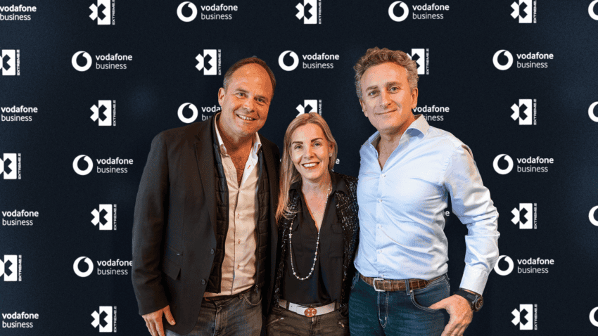 Extreme E announces Vodafone Business as Technology Communications Partner