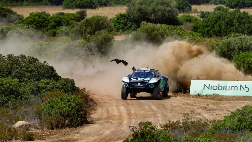 Extreme E: RXR extends championship lead in crash heavy Island X-Prix
