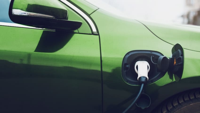 Plug-in hybrid EV car charging