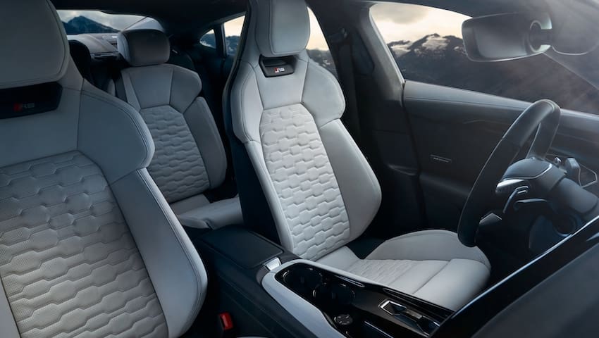 Audi RS e-tron GT Ice Race Edition