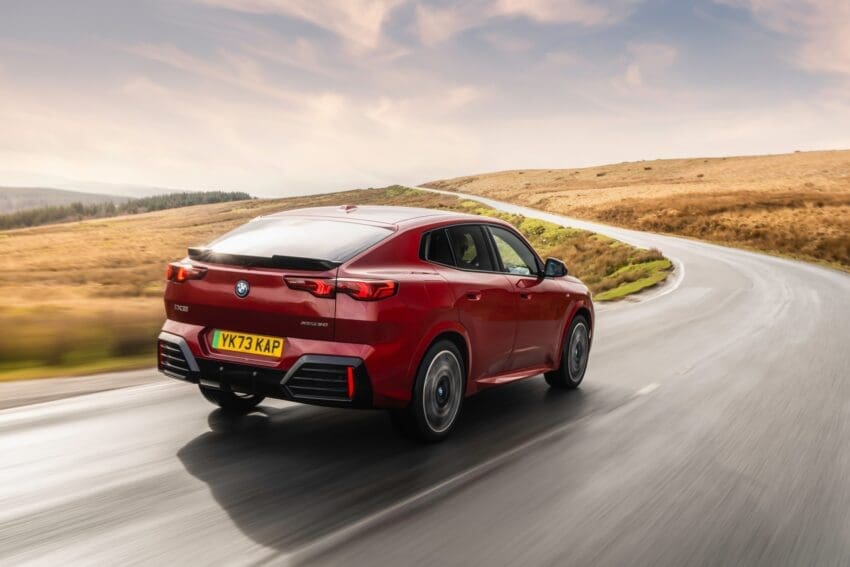BMW iX2 xDrive30