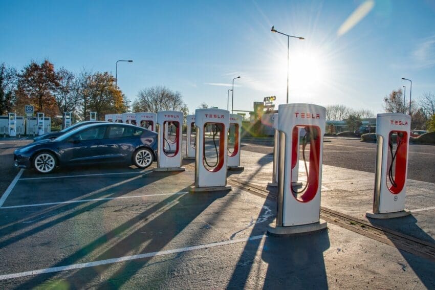Exeter,,Devon,,Uk.,11 25 23.,Tesla,Electric,Vehicles,Charging,At,Tesla