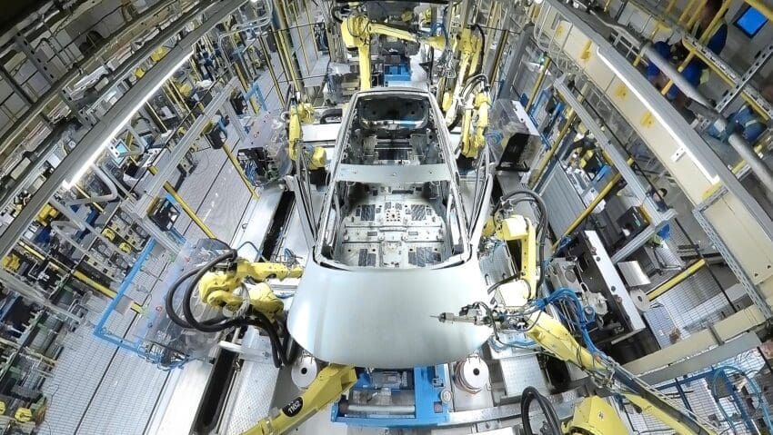2024Ford ElectricExplorerProductionStart PAINTSHOP 315 LOW