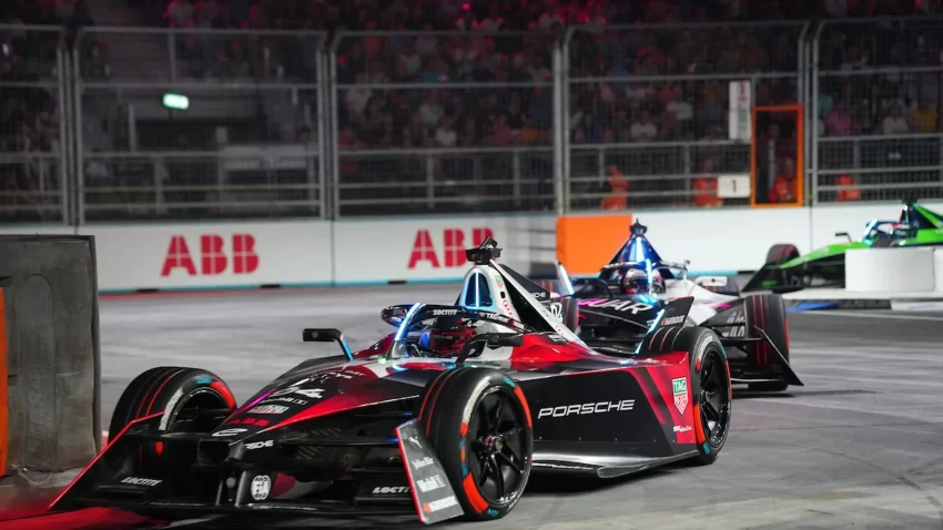 The ExCel Circuit in London played host to a sensational Formula E race on Saturday, marking the first event in the Season 10 double-header finale.