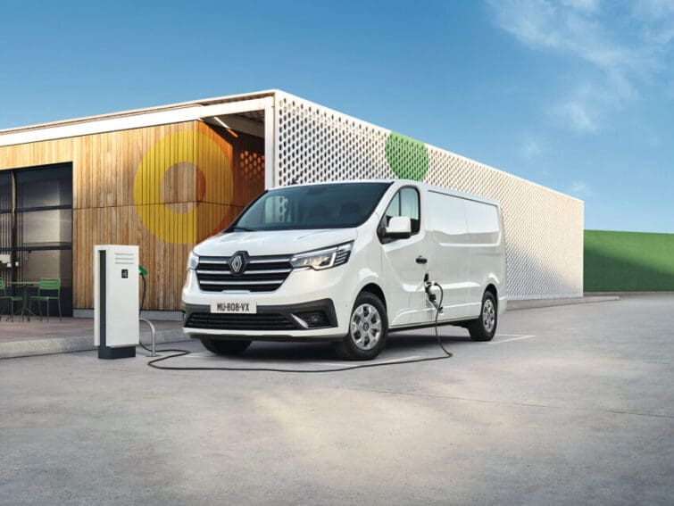 Renault has announced pricing for its new all-electric Trafic, with the mid-sized van starting at £34,500 before VAT.