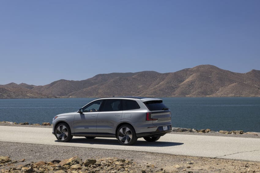 Volvo EX90