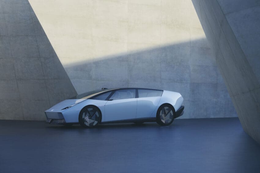 Honda 0 Saloon prototype