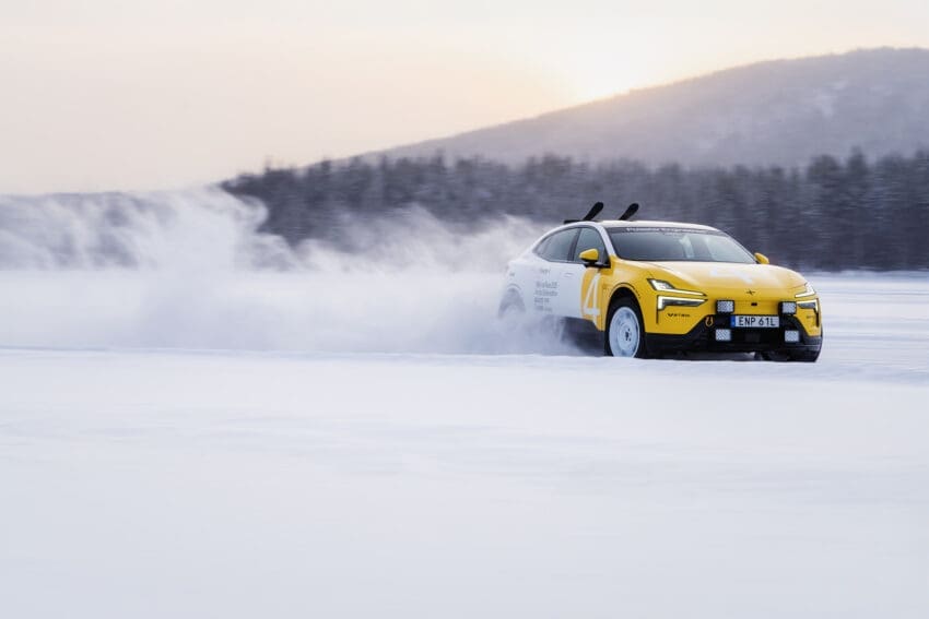 Polestar 2 Arctic Circle