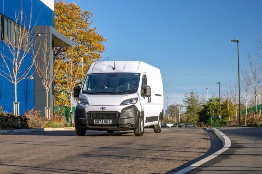 Fleet body demands electric van MOT deferral over booking problems