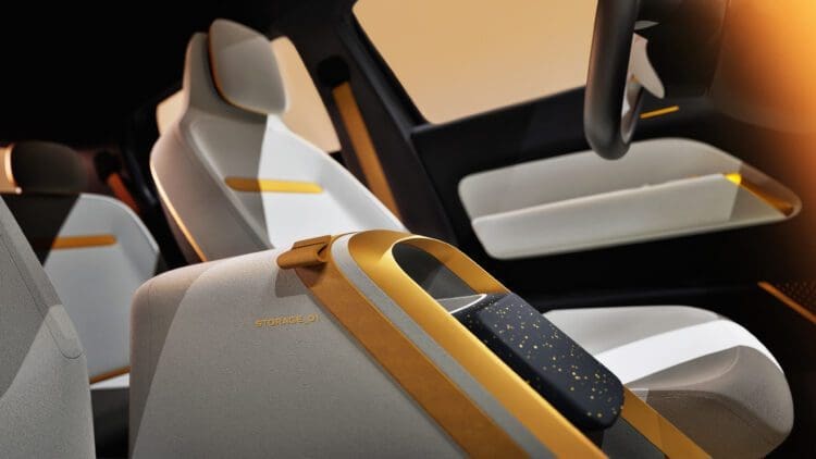 id.every1-centre-console-picture