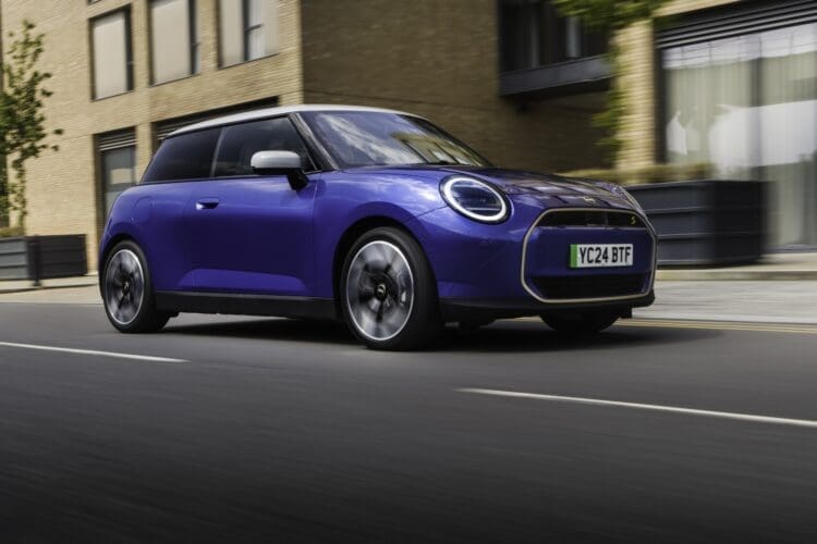 mini-cooper-price-cut-by-3000-pounds