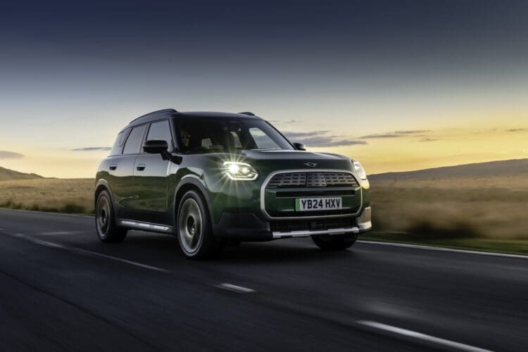 mini-countrymna-price-drops-by-9000-pounds