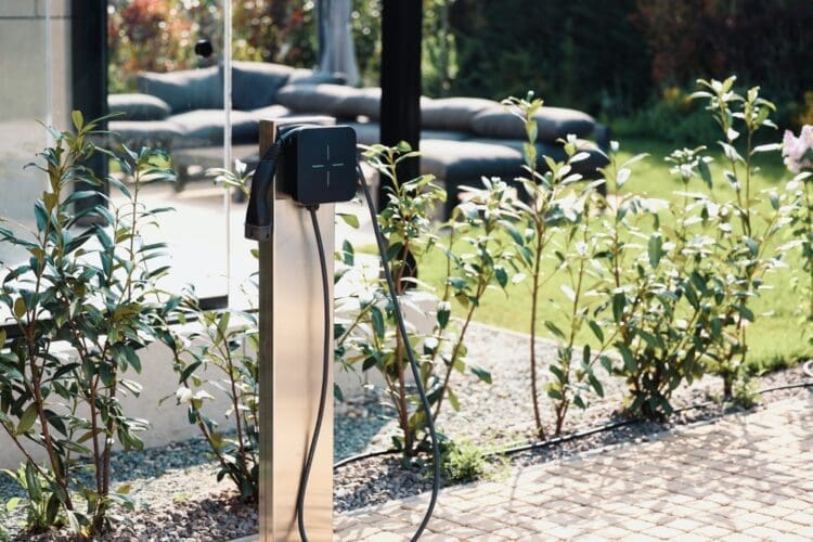 ev-home-charger-on-external-pole
