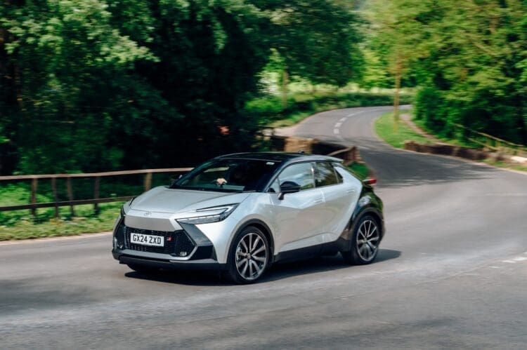 toyota-c-hrt-phev-driving