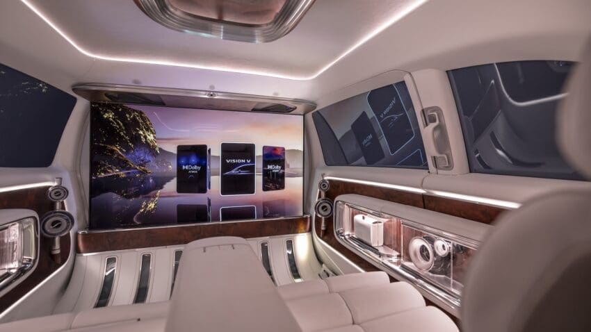 The Maybach-VLS could share elements of its interior with the Mercedes Vision V concept