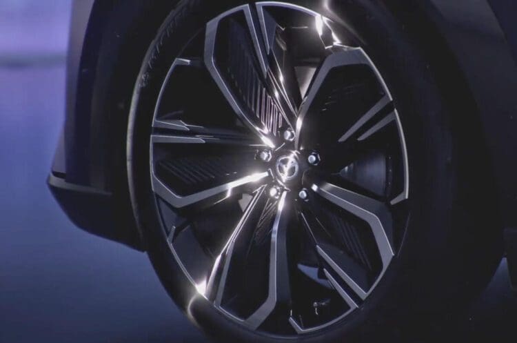 Mazda-EZ-60-EV-wheel-detailing