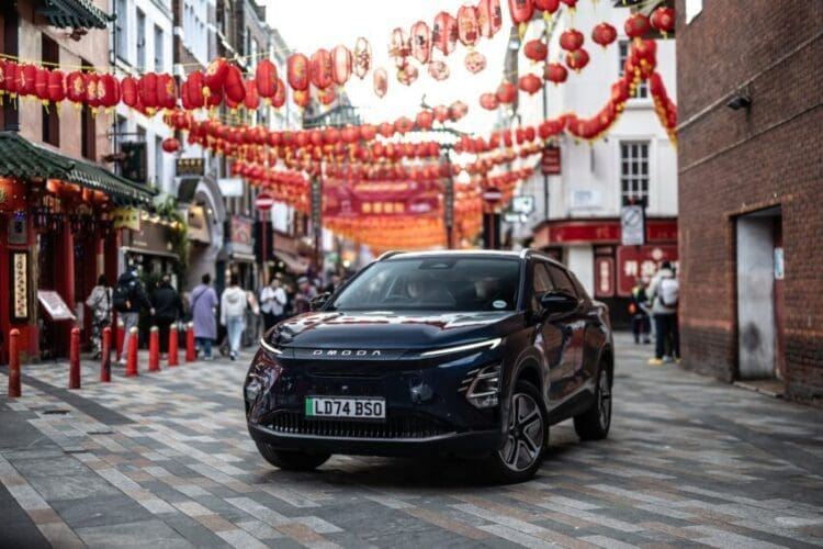 Omoda-E5-all-electric-SUV