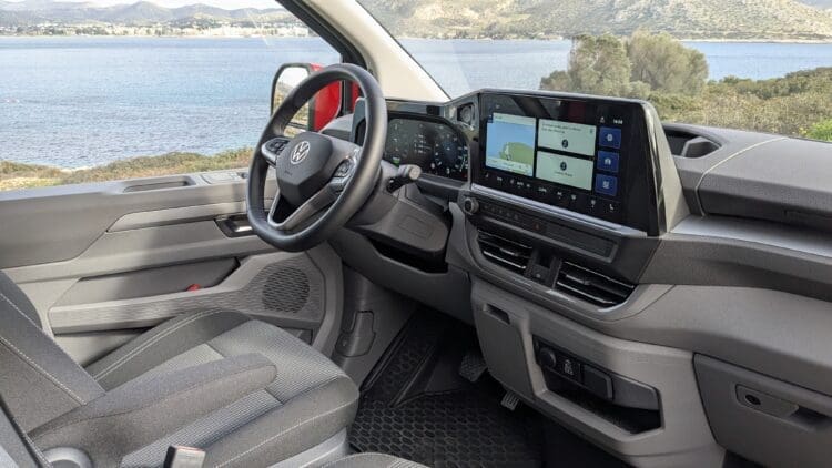 Volkswagen e-Transporter interior image