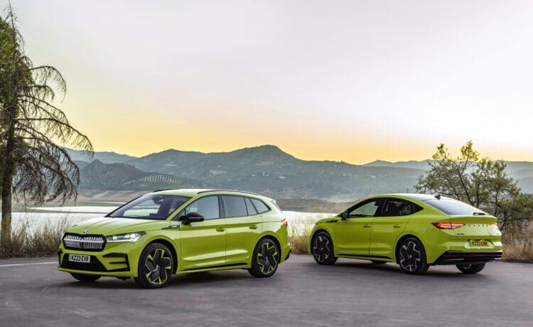 Enyaq-vRS-SUV-andcoupe-hyper-green-lightbar
