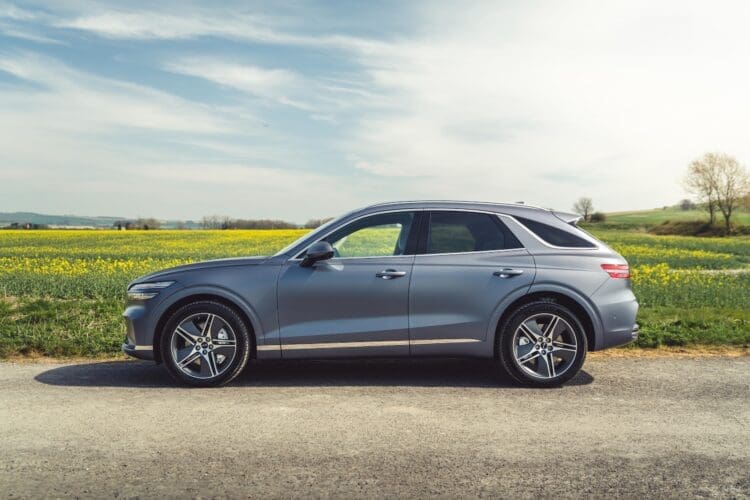 2025 Genesis Electrified GV70 side view