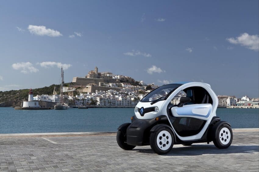Future-classic-EV-5-Renault-Twizy