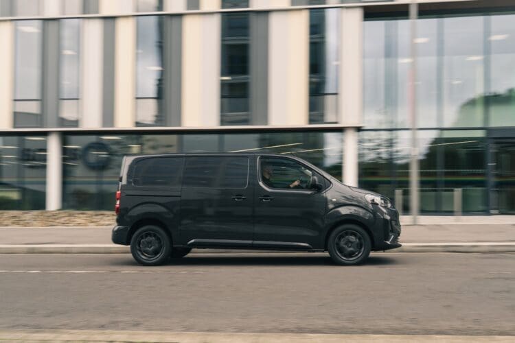 Fiat E-Scudo side view