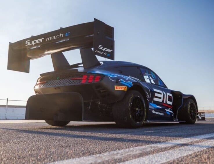 Ford-Super-Mustang-Mach-E-rear-wing-diffuser