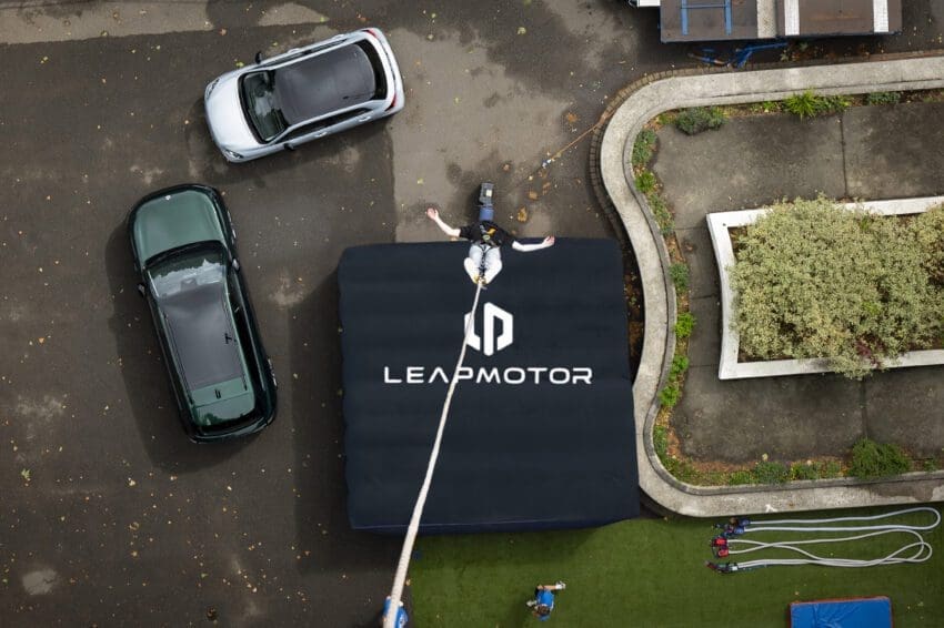 Leapmotor-T03-C10-bungee-jump-London-showroom