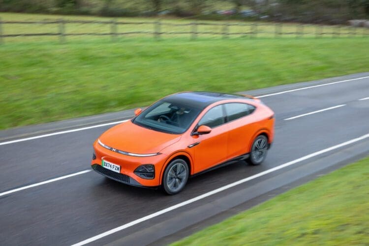 XPeng G6 driving image