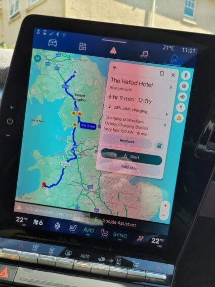 Renault Scenic Android Automotive mapping interface