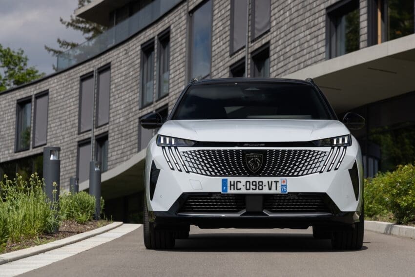 Peugeot E-5008 Dual Motor Review: Bargain seven-seater of the decade?