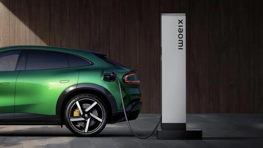 Xiaomi-YU7-SUV-charging