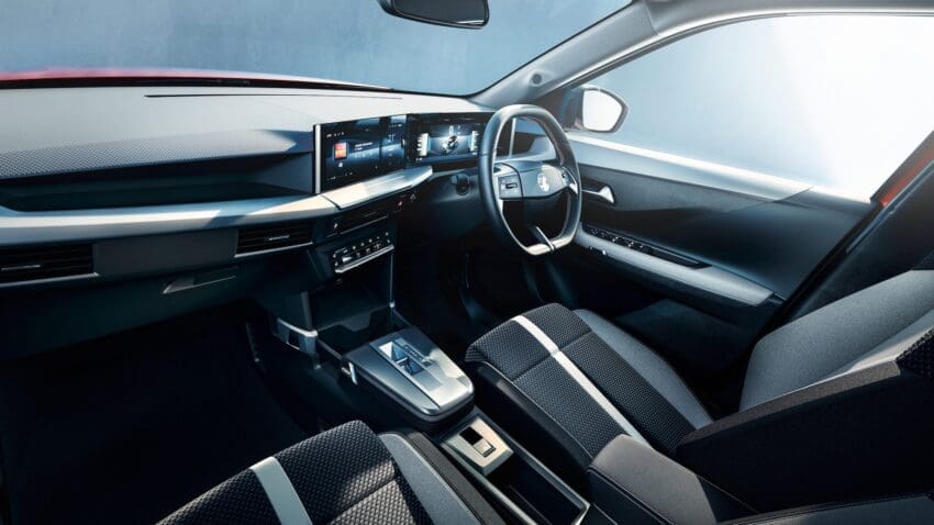 Vauxhall-Frontera-Long-Range-interior