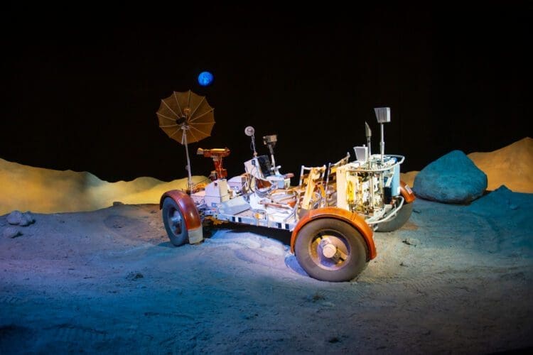 Landmark-EV-1-moon-buggy