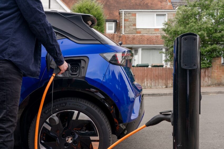 DEMANDFORON STREETCHARGINGCONTINUESTOGROWWITHOVER12500UKSTREETSREQUESTINGURGENTACCESSTOCHARGING5
