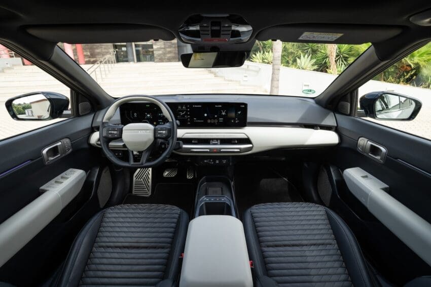 Kia-EV4-hatch-interior