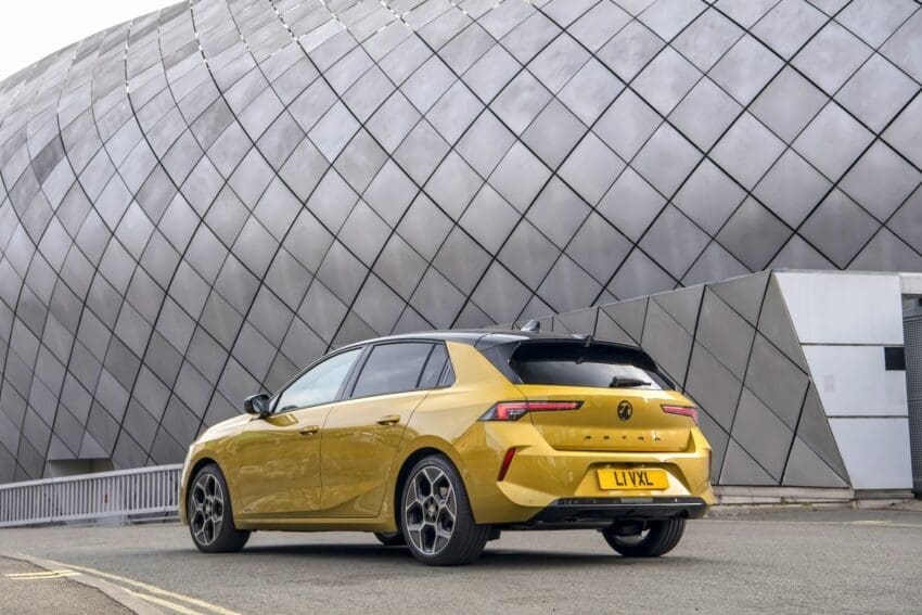 Vauxhall-Astra-PHEV-rear-view