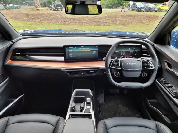 kgm musso ev interior