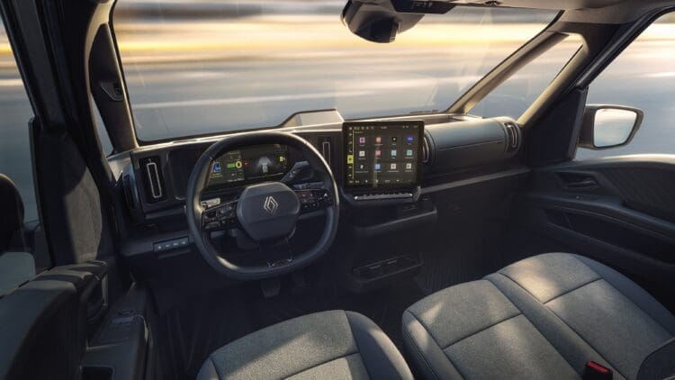 2026 renault trafic e-tech interior