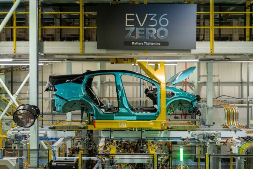 New Nissan Leaf EV production begins in Sunderland
