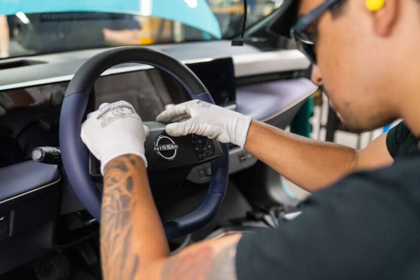 Nissan Leaf steering wheel check at Sunderland factory
