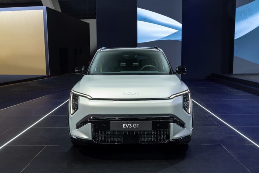Kia EV3 GT front