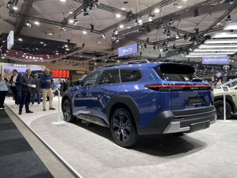Subaru E-Outback rear view