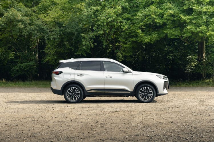 chery tiggo 7 side view