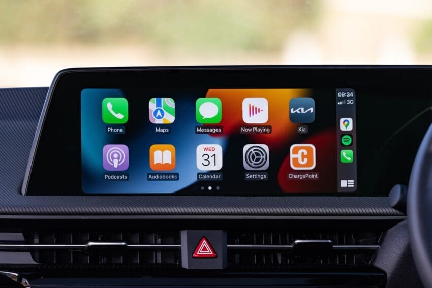 Kia EV6 CarPlay interior 