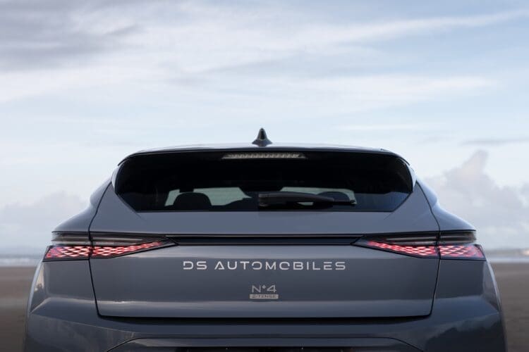 DS No4 tailgate detail