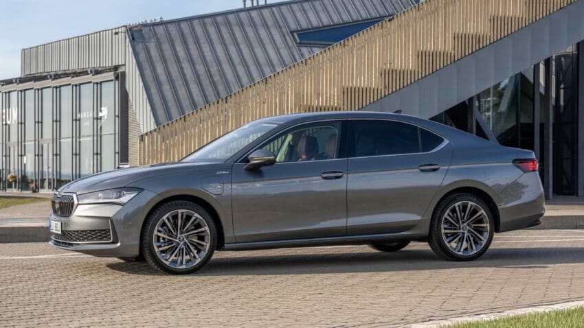 New Skoda Superb PHEV hatch gets 268bhp and 76 miles of EV-only range