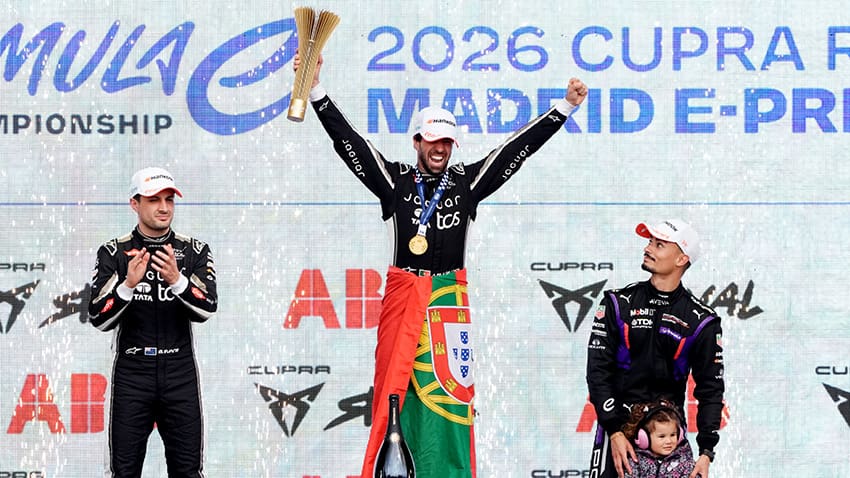 Da Costa leads Jaguar one-two in thriller at Madrid E-Prix as title fight tightens